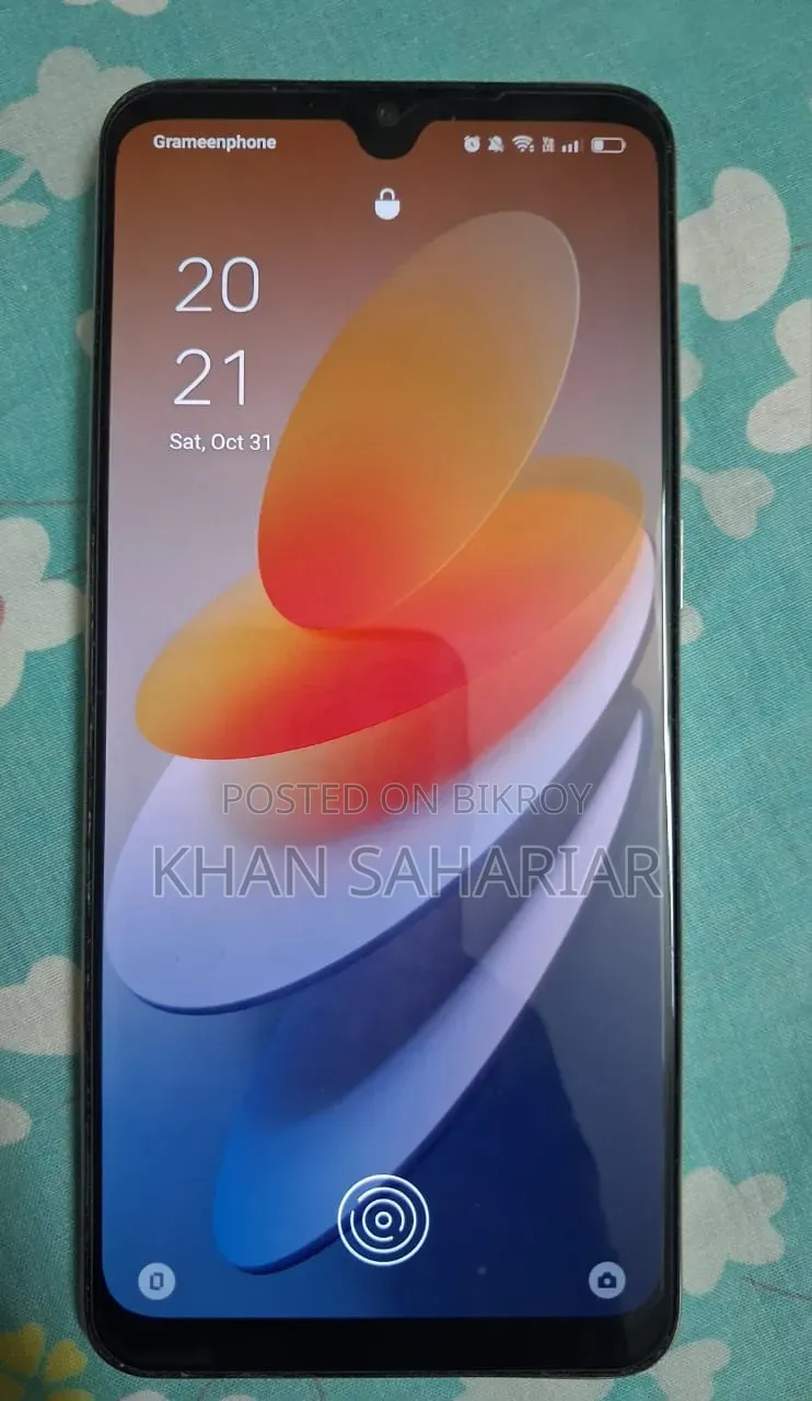 অপ্পো এফ১৭ ১২৮ জিবি গোল্ড