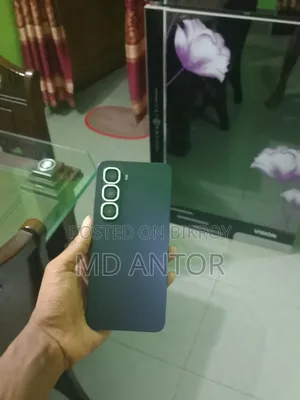 নতুন ইনফিনিক্স হট ৬০আই ১২৮ জিবি ব্ল্যাক