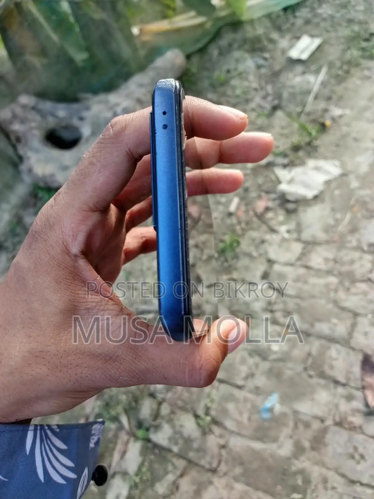 আইকিউও ২৫৬ জিবি ব্ল্যাক