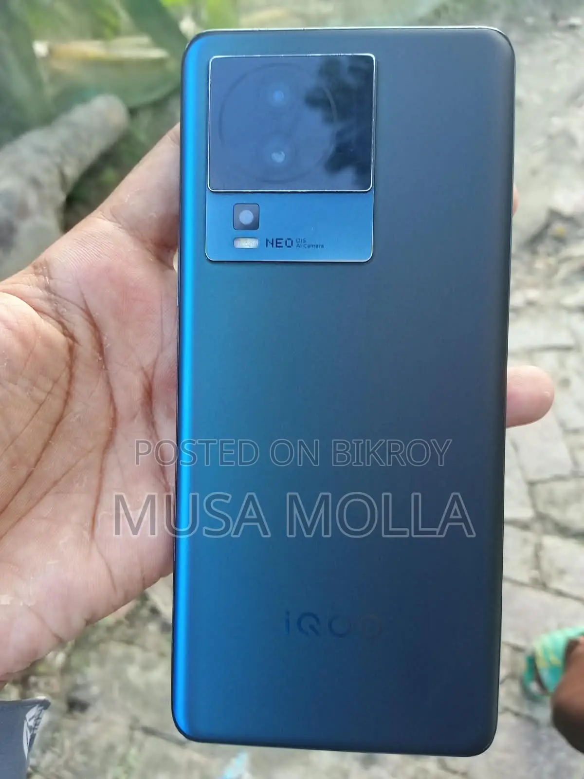 আইকিউও ২৫৬ জিবি ব্ল্যাক