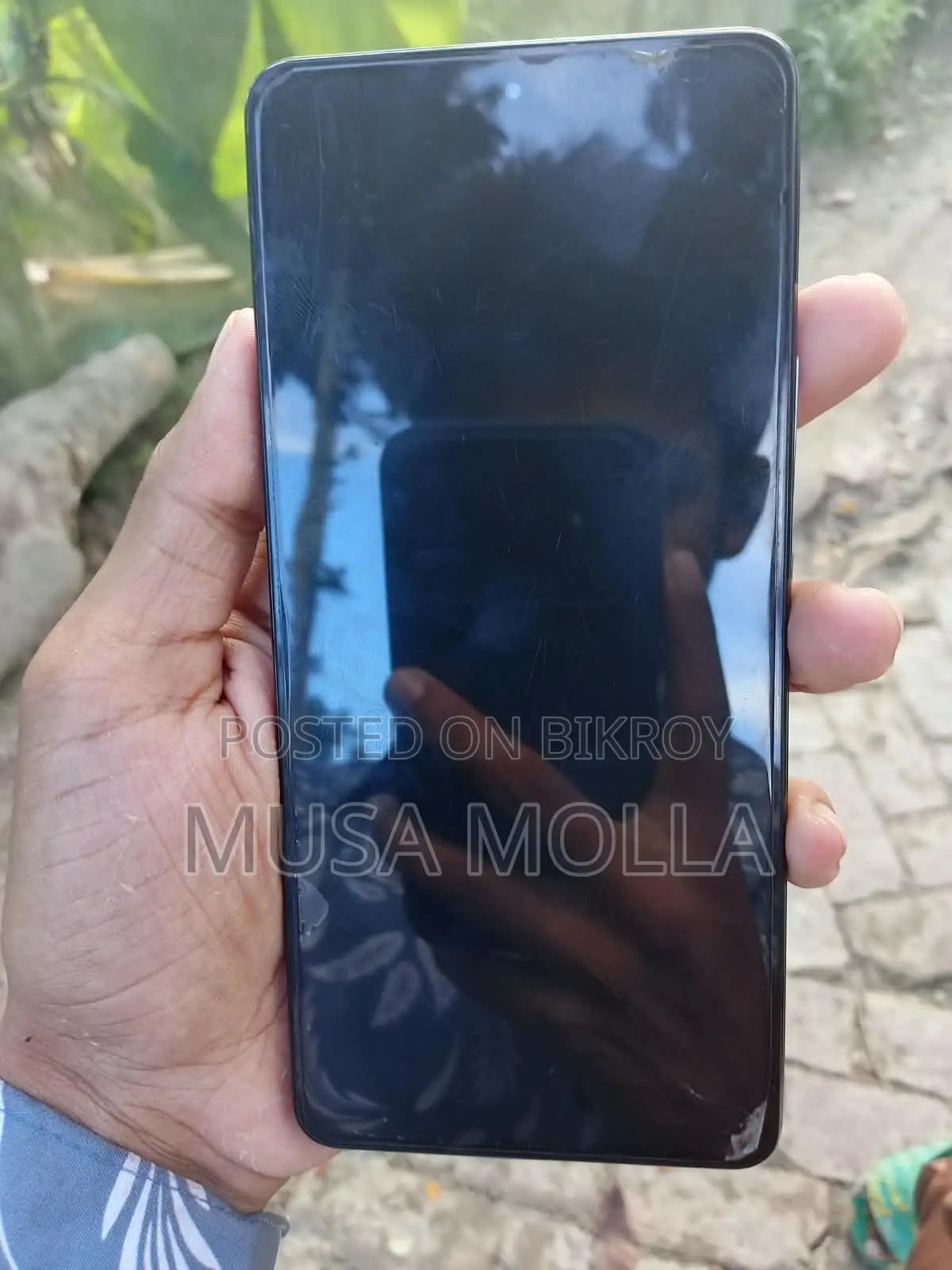 আইকিউও ২৫৬ জিবি ব্ল্যাক