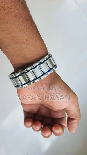 ভার্সাচি রিস্ট ওয়াচ