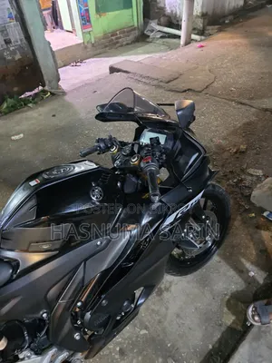 ইয়ামাহা ওয়াইজেএফ-আর ২০২৫ ব্ল্যাক