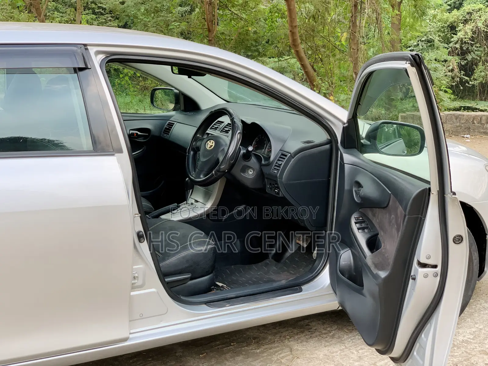 Toyota Axio 1.5 X Two-Wheel Drive 2011 Silver