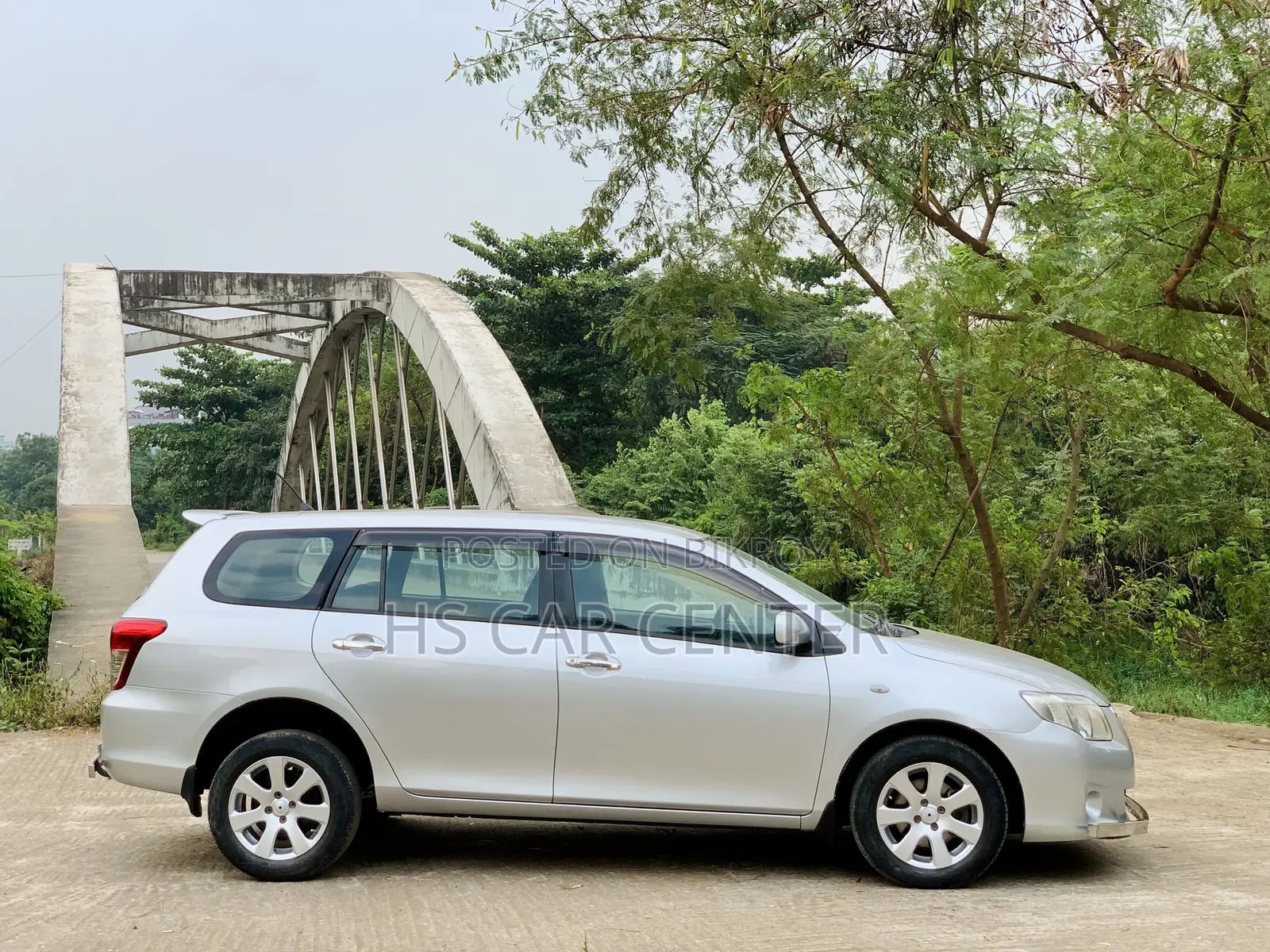 Toyota Axio 1.5 X Two-Wheel Drive 2011 Silver
