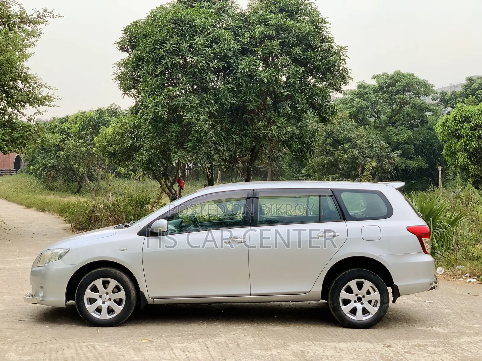 Toyota Axio 1.5 X Two-Wheel Drive 2011 Silver