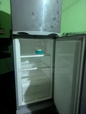 Walton Refrigerator 238 Litre (14 CFT) – ভালো কন্ডিশনে বিক্রয় হবে