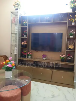 টিভি ক্যাবিনেট
