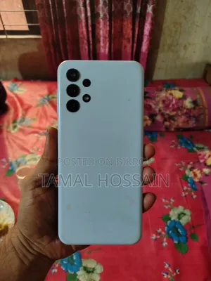 স্যামসাং গ্যালাক্সি এ১৩ ৬৪ জিবি সাদা