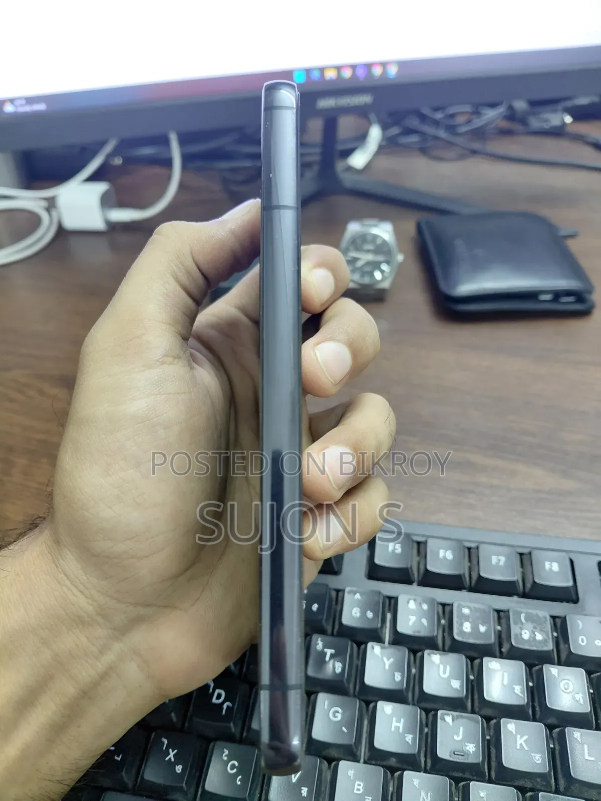 স্যামসাং গ্যালাক্সি এস২২ ৫জি ১২৮ জিবি ব্ল্যাক