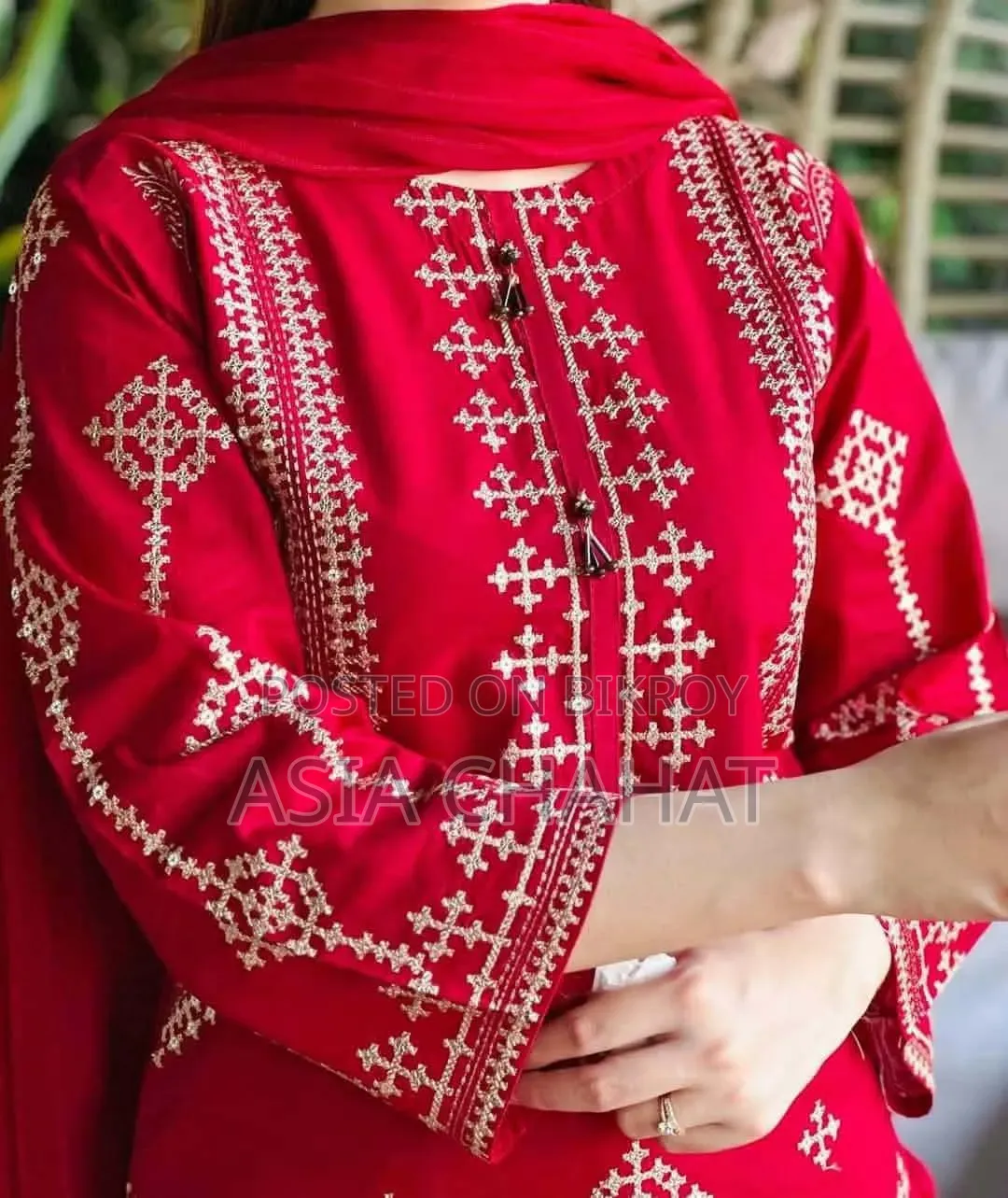 Ready Three-Piece Collection in Slub Cotton Fabric|