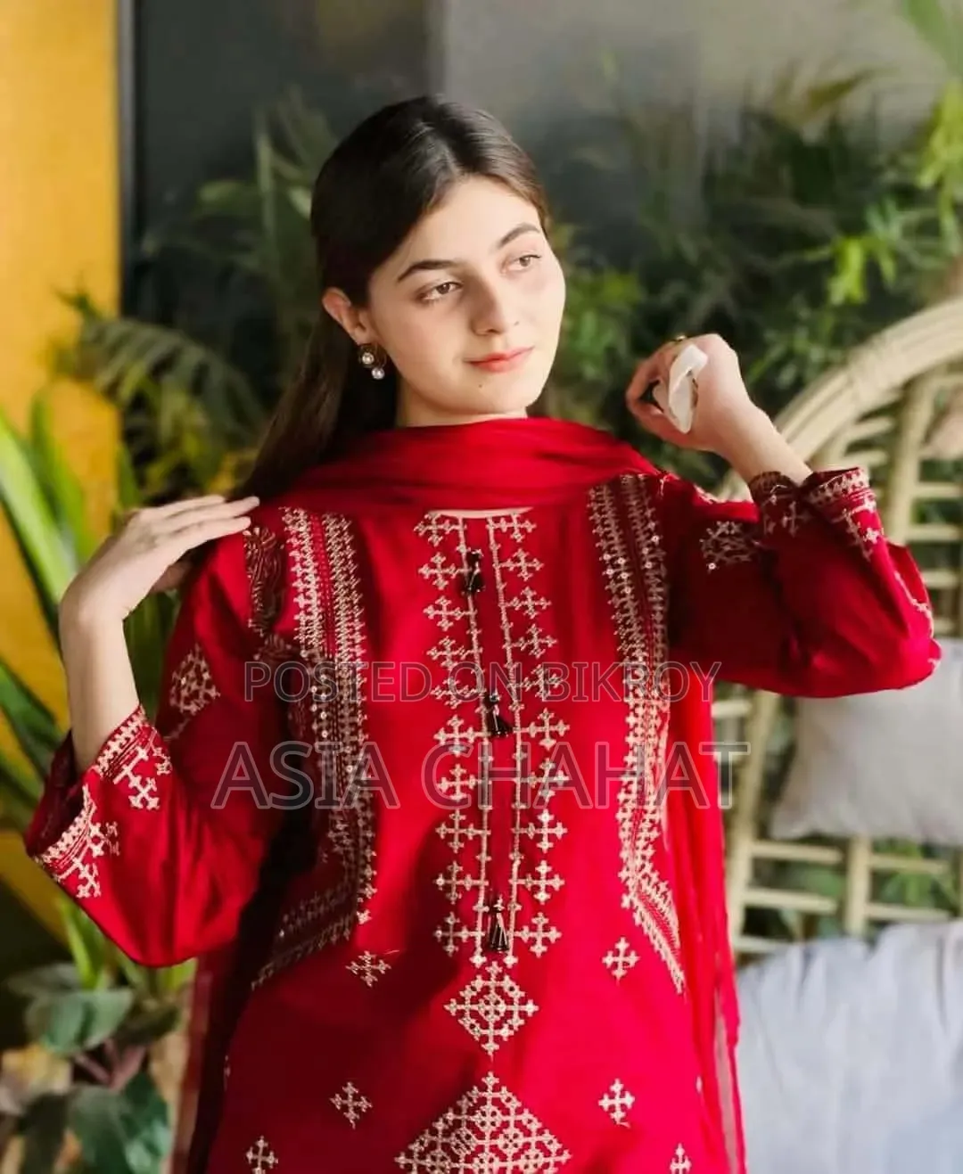 Ready Three-Piece Collection in Slub Cotton Fabric|