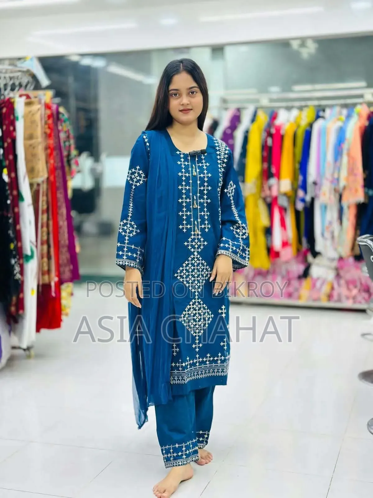 Ready Three-Piece Collection in Slub Cotton Fabric|