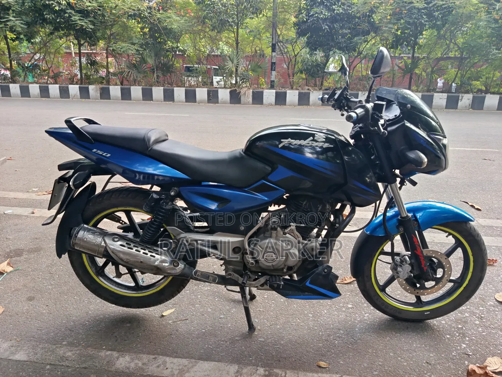 বাজাজ পালসার ১৫০ ২০১২ নীল