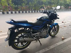 বাজাজ পালসার ১৫০ ২০১২ নীল