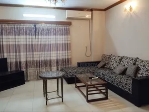 গুলশানে ভাড়ার জন্য আসবাবপত্রসহ ৩ বেডরুমের ফ্ল্যাট
