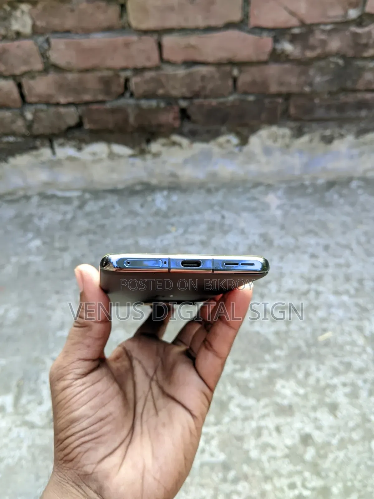 ওয়ানপ্লাস ১১ ২৫৬ জিবি ব্ল্যাক