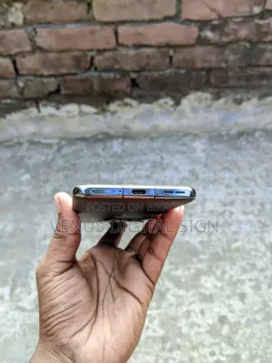 ওয়ানপ্লাস ১১ ২৫৬ জিবি ব্ল্যাক