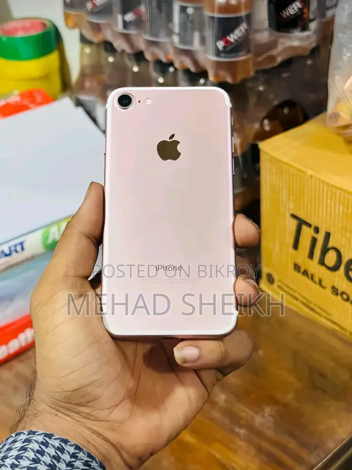 Apple iPhone 7 128 GB Gold