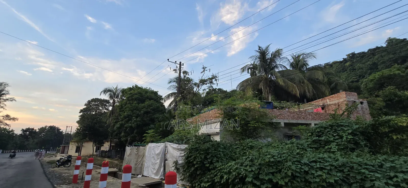 রামুতে ৪ বেডরুমের বাড়ি বিক্রয়ের জন্য