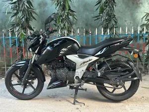 TVS Apache 160 4V 2019 Black