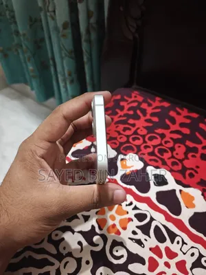অ্যাপল আইফোন ১৩ ১২৮ জিবি হোয়াইট