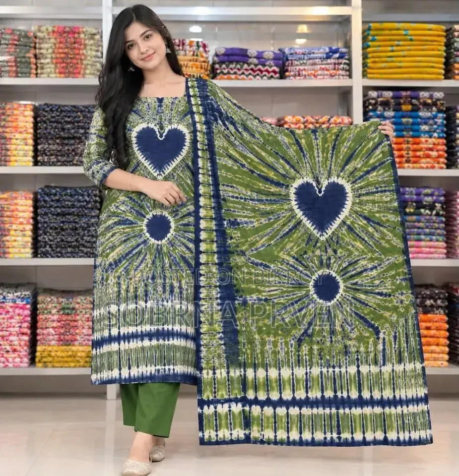 গর্জিয়াস সুতি বাটিক থ্রি পিস