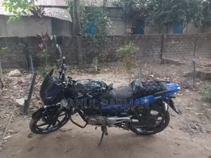 বাজাজ পালসার ১৫০ ২০১০ ব্ল্যাক