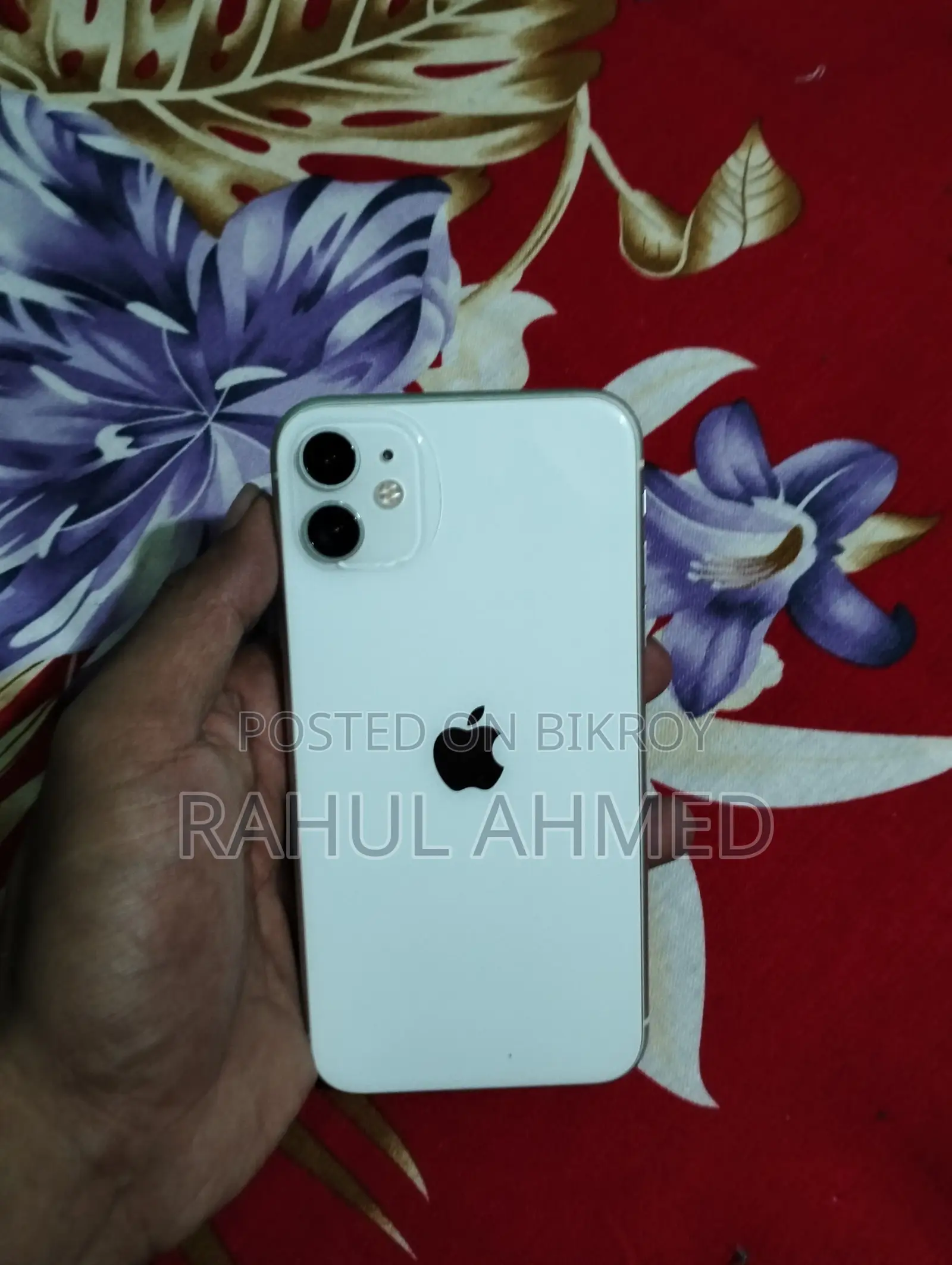 অ্যাপল আইফোন ১১ ১২৮ জিবি হোয়াইট