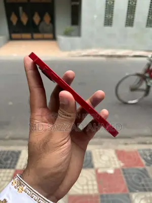 Apple iPhone 13 128 GB Red