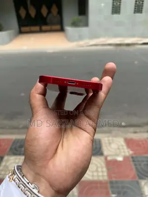 Apple iPhone 13 128 GB Red