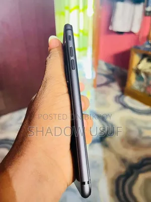 অ্যাপল আইফোন ৮ প্লাস ৬৪ জিবি ব্ল্যাক