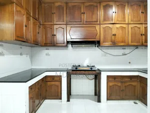 Furnished 3bdrm Apartment in Ma Property, Gulshan for rent