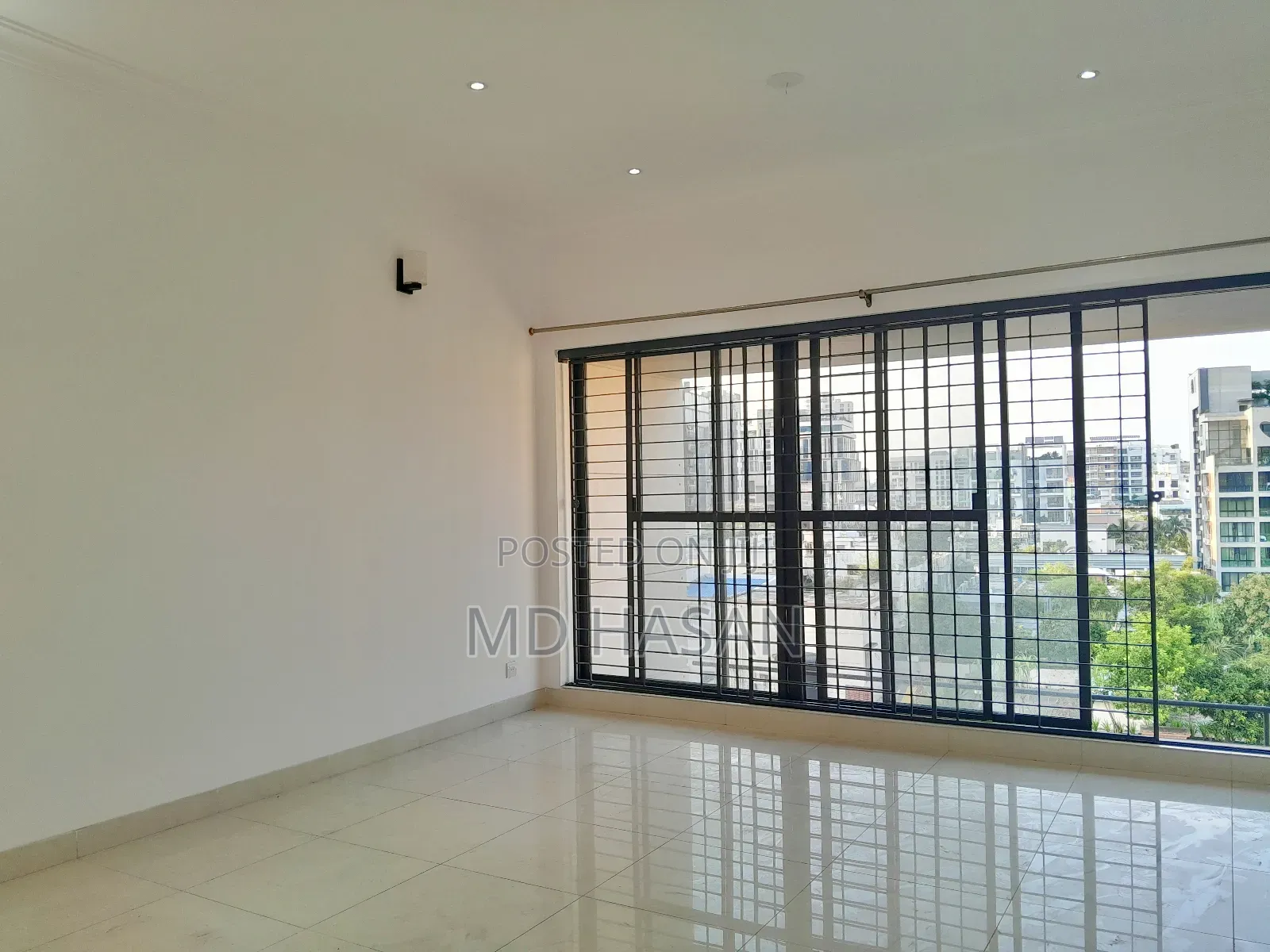 4bdrm Apartment in Ma Property, Gulshan for rent