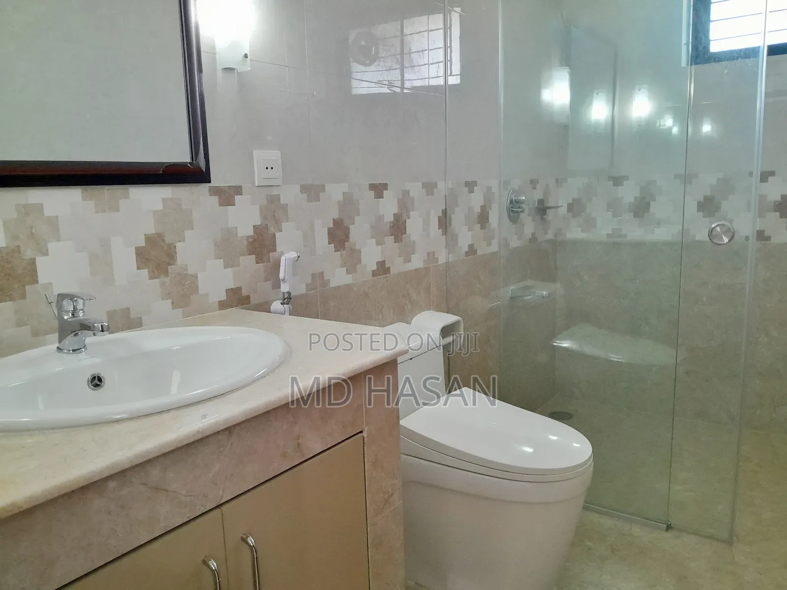 4bdrm Apartment in Ma Property, Gulshan for rent