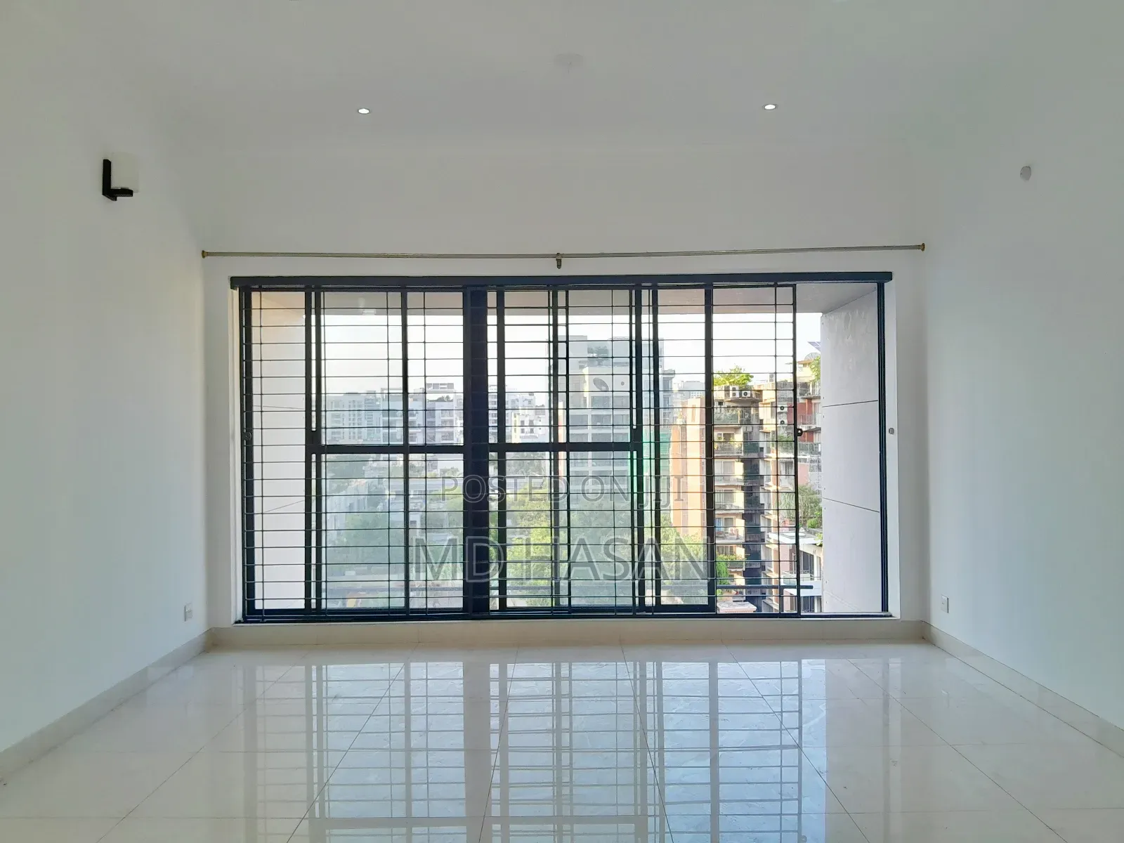 4bdrm Apartment in Ma Property, Gulshan for rent