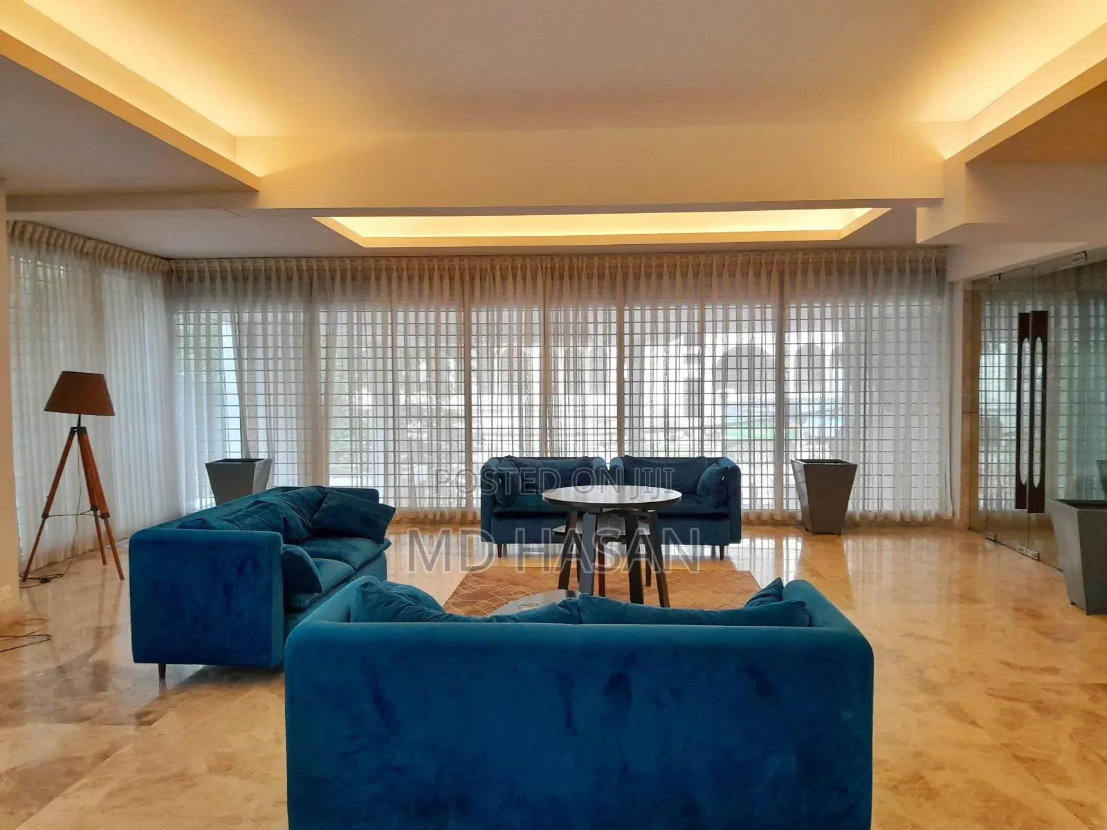 4bdrm Apartment in Semi Furnished for rent