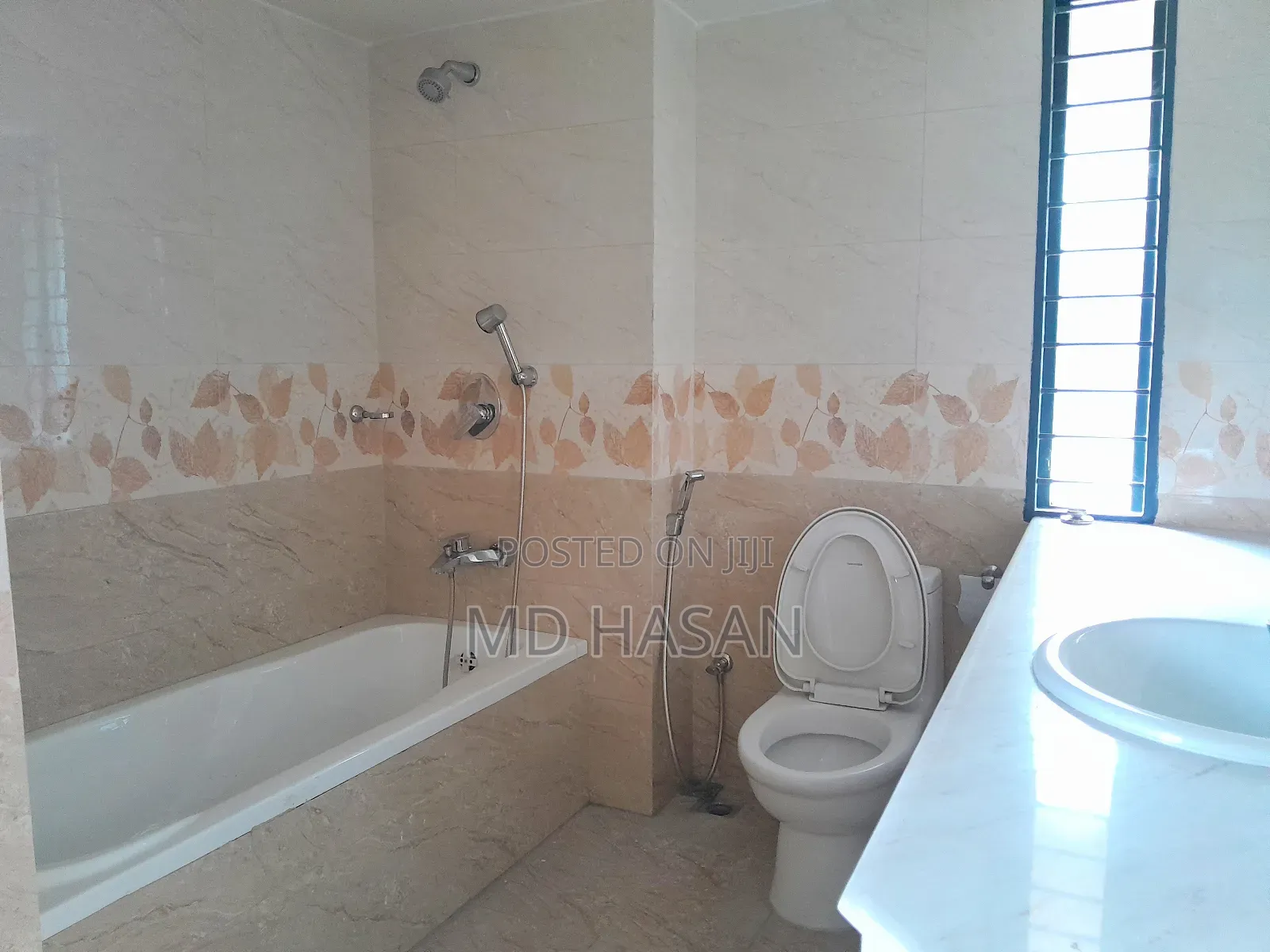 4bdrm Apartment in Semi Furnished for rent