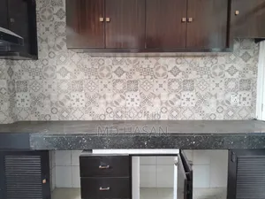 3bdrm Apartment in Semi Furnished for rent