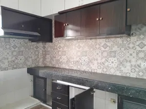 3bdrm Apartment in Semi Furnished for rent