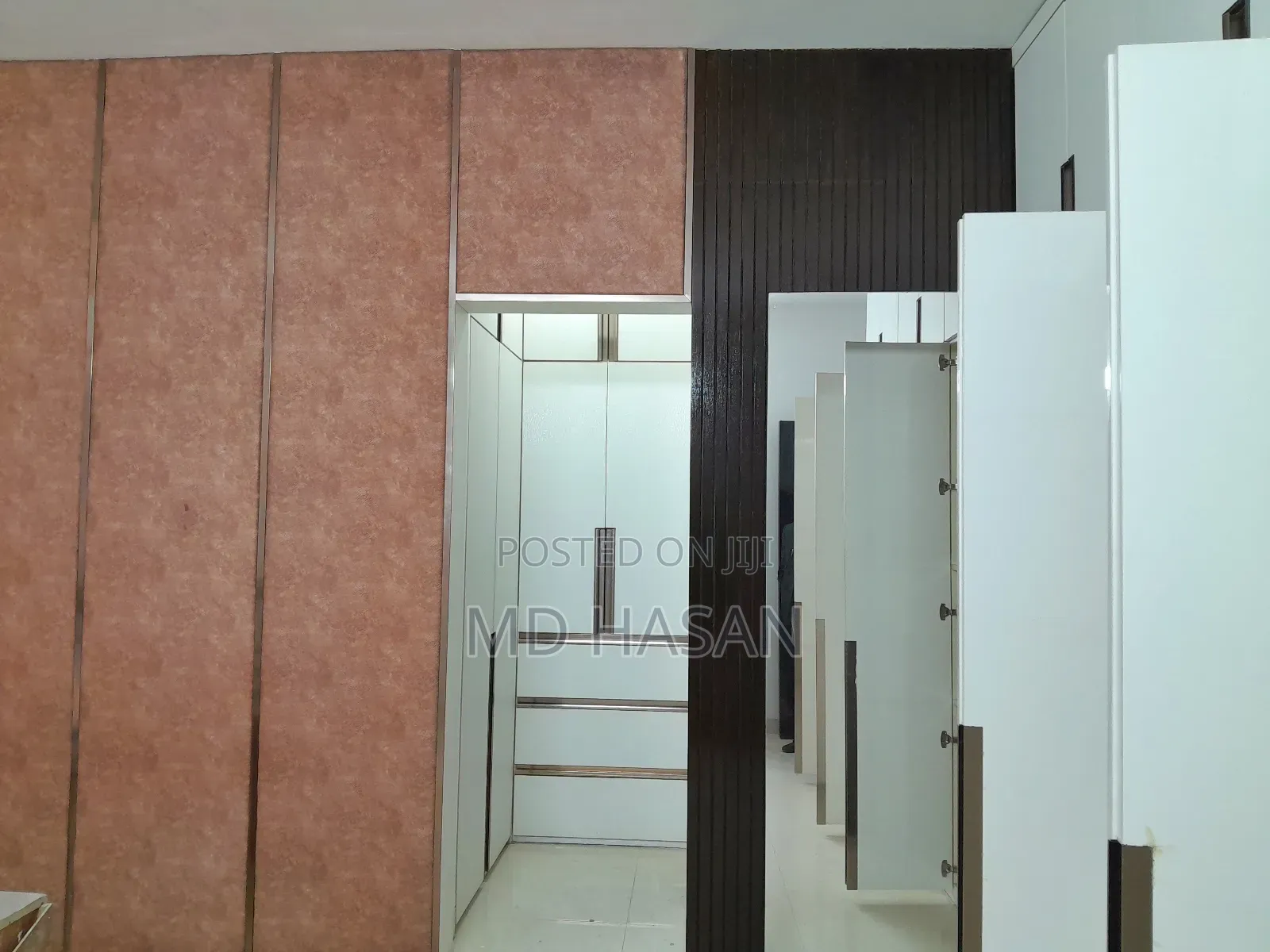 3bdrm Apartment in Semi Furnished for rent