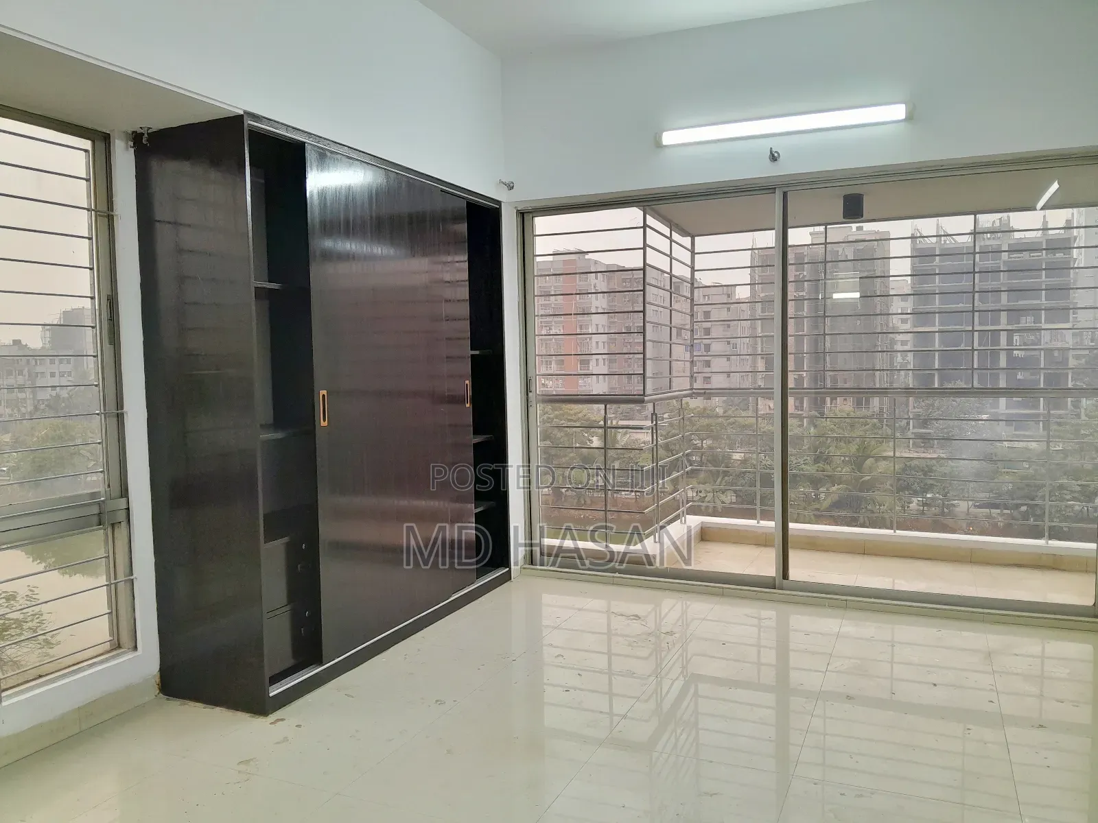 3bdrm Apartment in Semi Furnished for rent