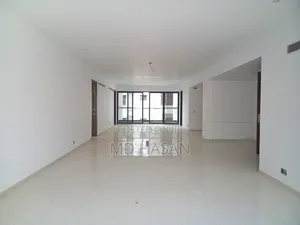 4bdrm Apartment in Semi-Furnished for rent