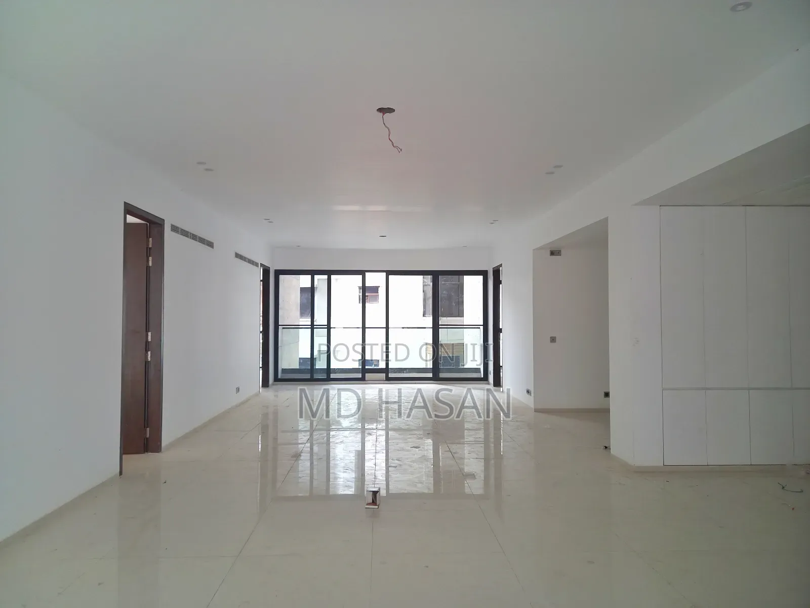 4bdrm Apartment in Semi-Furnished for rent
