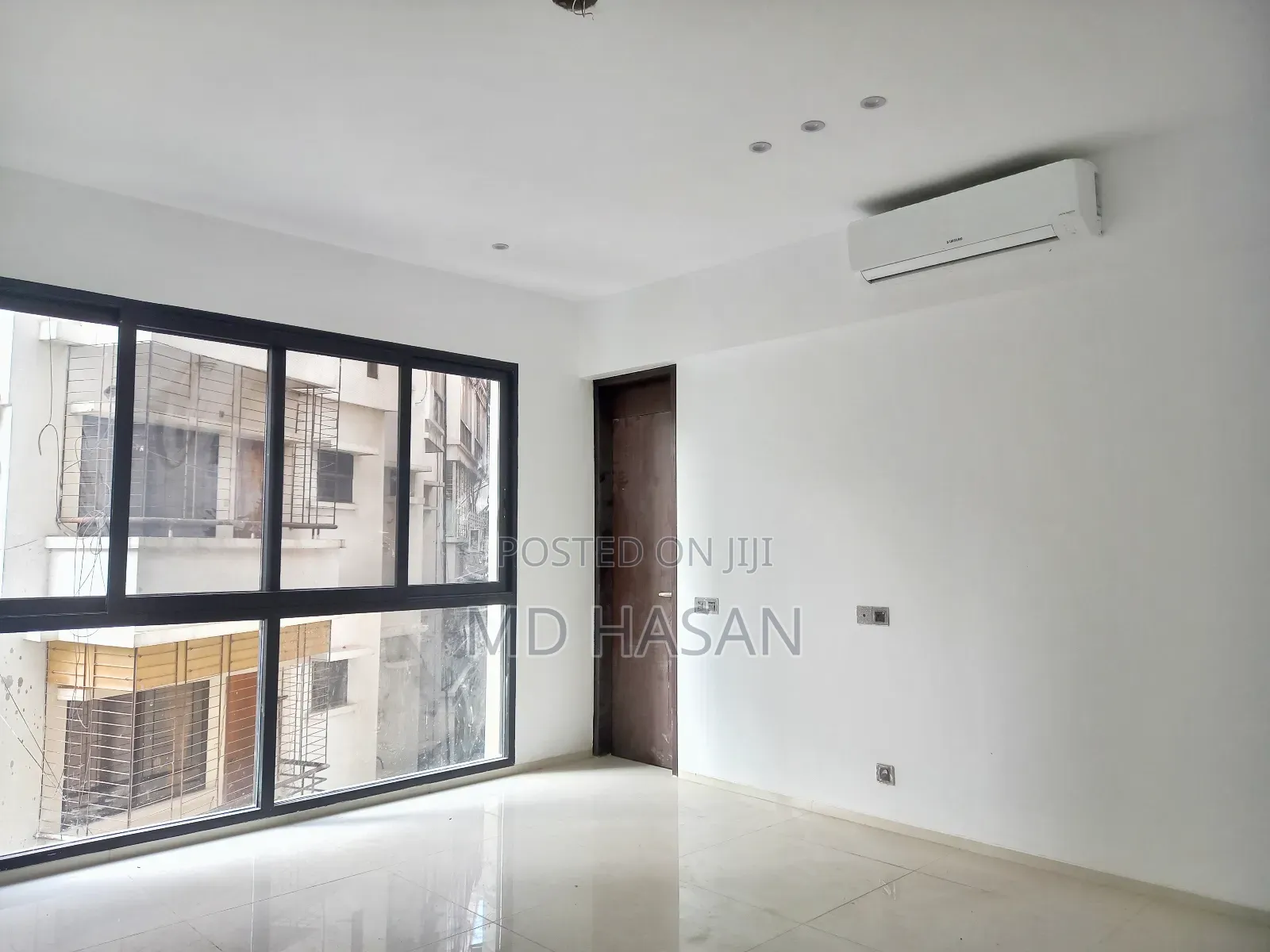 4bdrm Apartment in Semi-Furnished for rent