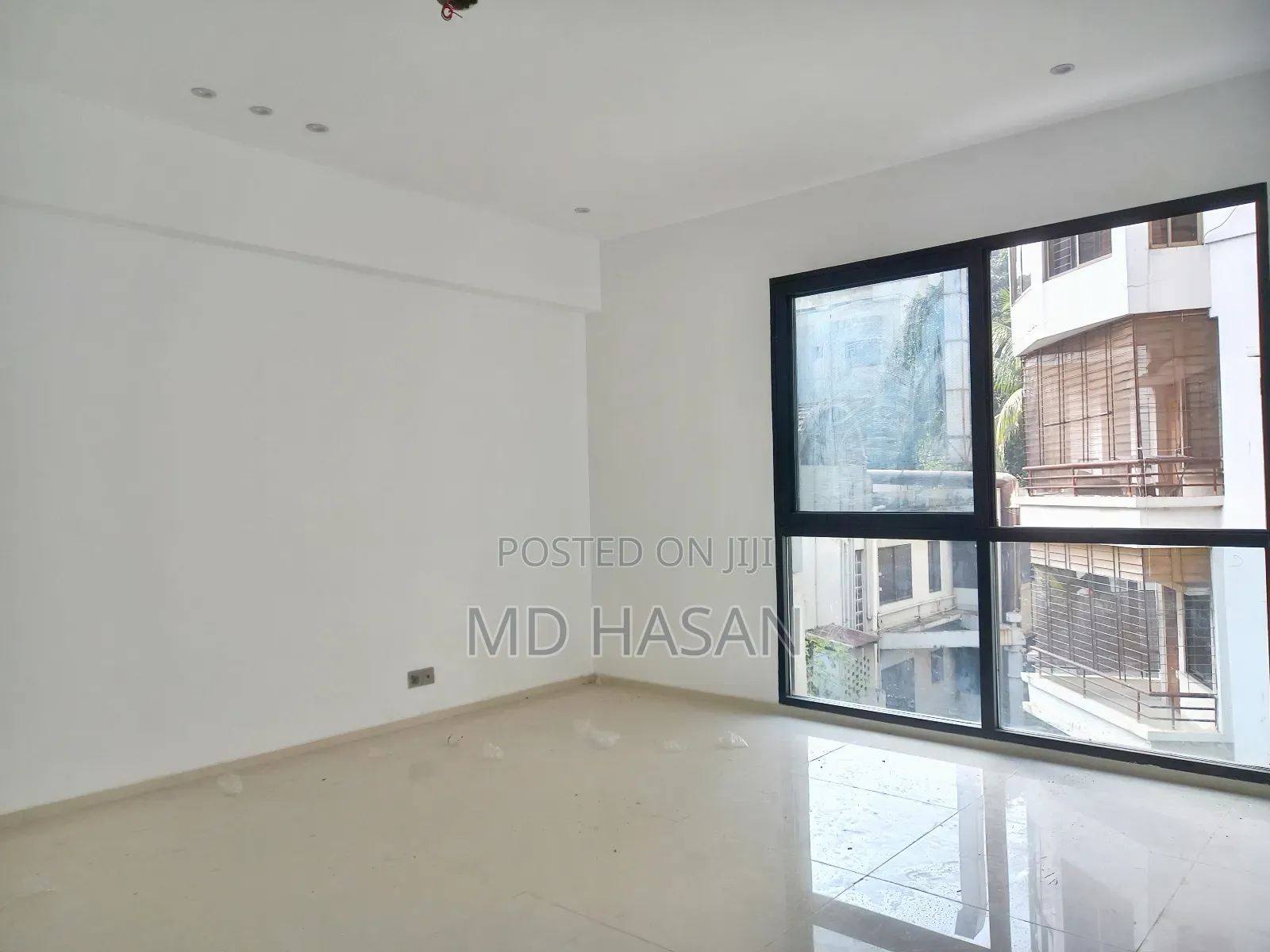 4bdrm Apartment in Semi-Furnished for rent