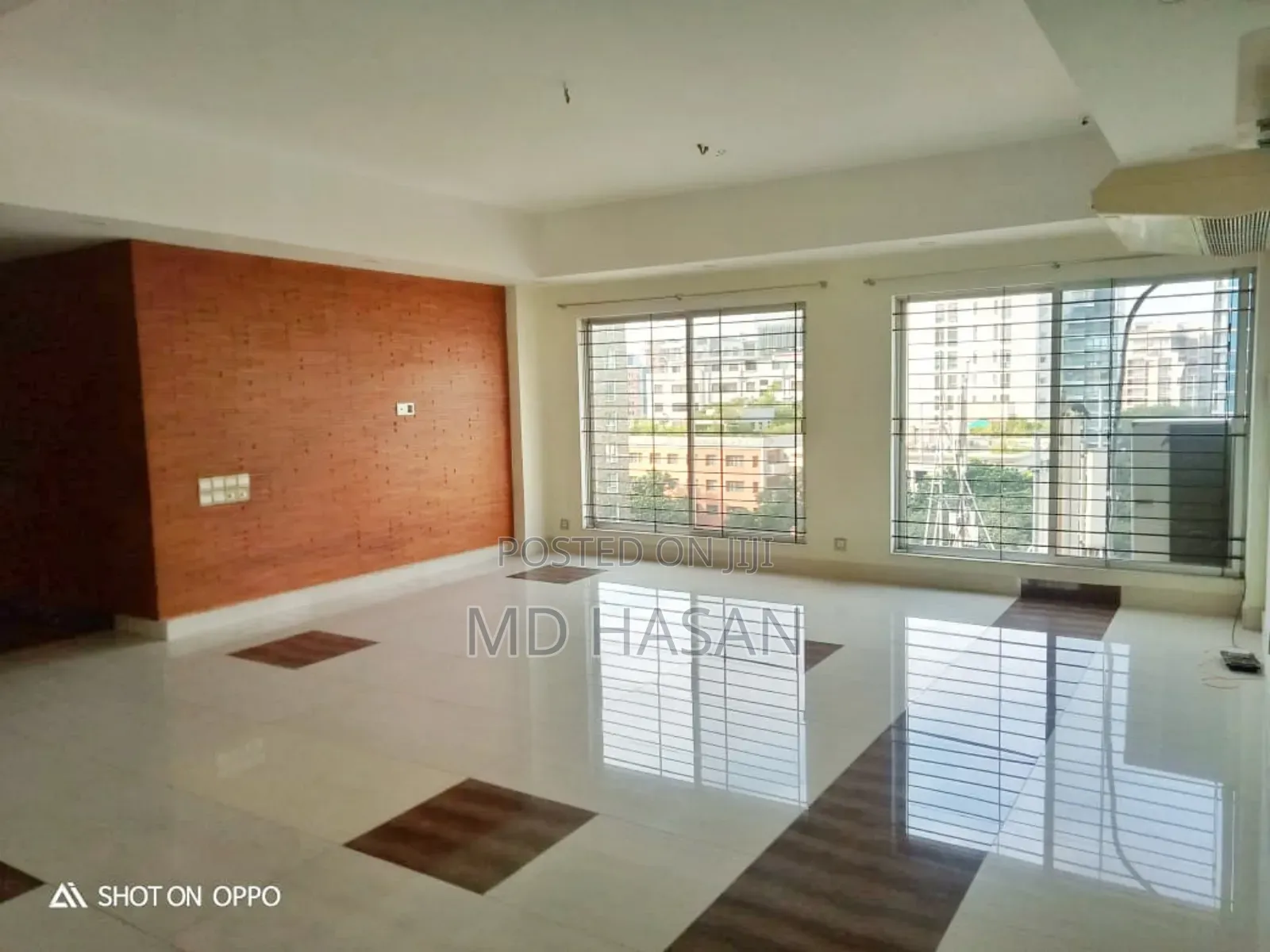 4bdrm Apartment in Semi Furnished for rent