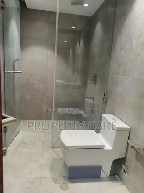 Luxurious 8800 Sqft Duplex Apartment Rent in Gulshan Diploma