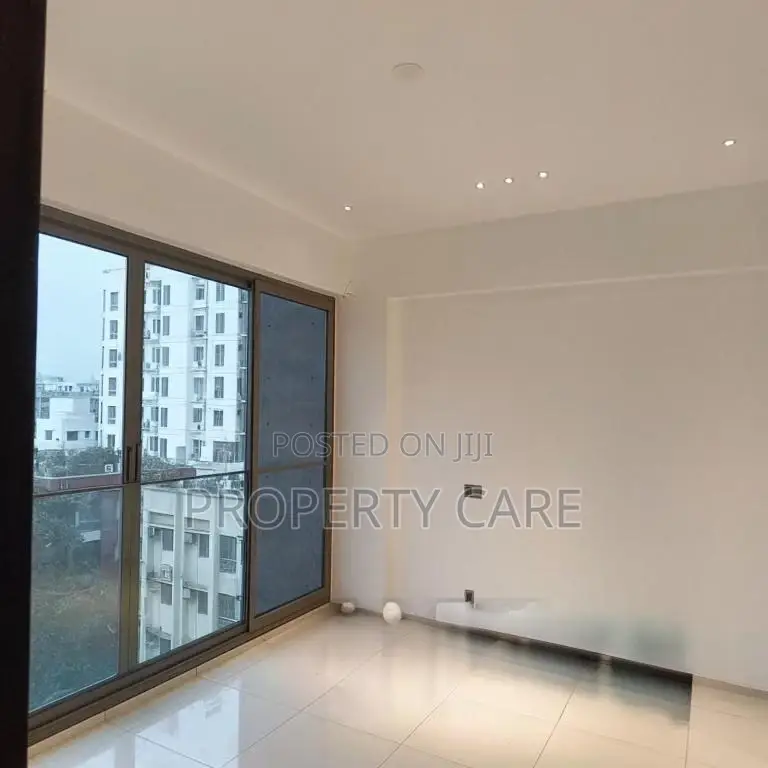 Luxurious 8800 Sqft Duplex Apartment Rent in Gulshan Diploma
