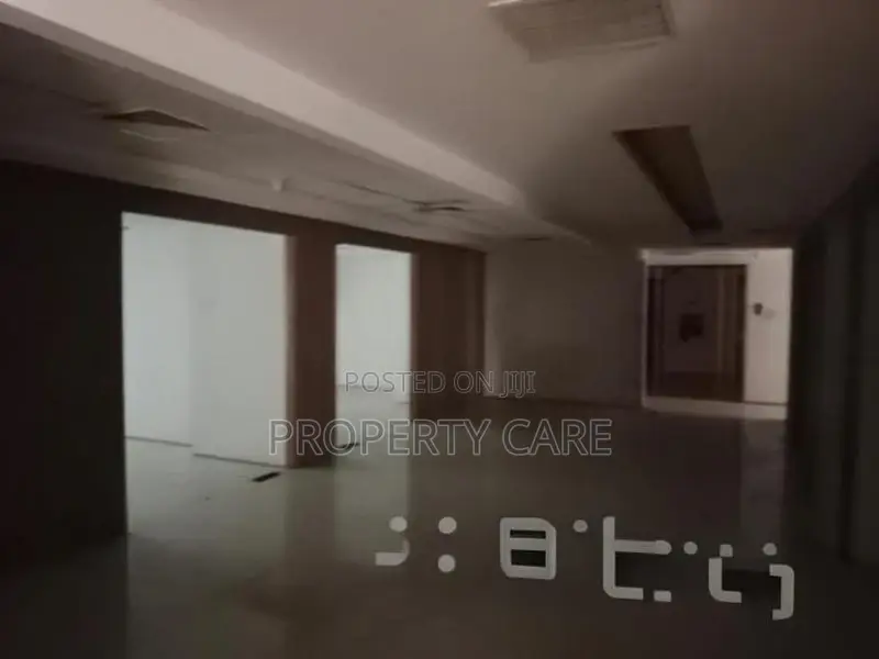 Exclusive 5000 SqFt Commercial Open Space Rent @ GULSHAN